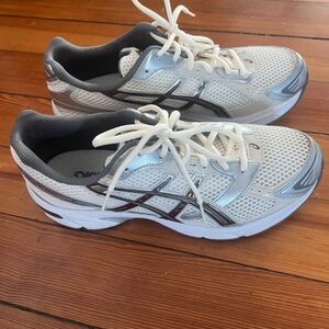 ASICS White and Silver Athletic Sneakers